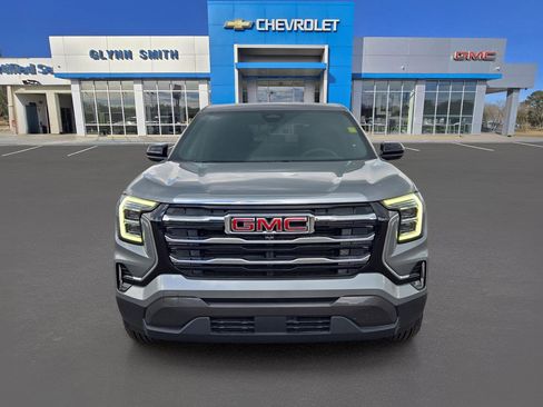 Used 2025 GMC Terrain Elevation image 2