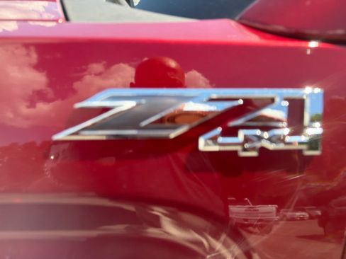 Used 2018 GMC Sierra 1500 SLT AWD/4WD image 25