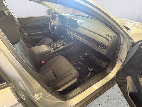 Used 2024 Honda Accord EX image 17