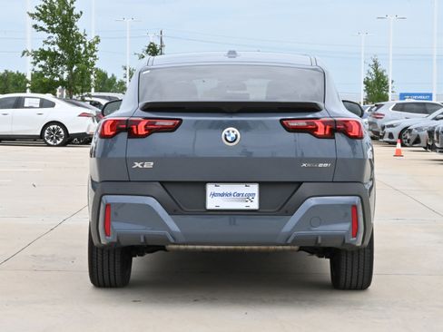Certified 2026 BMW X2 xDrive28i AWD/4WD image 8