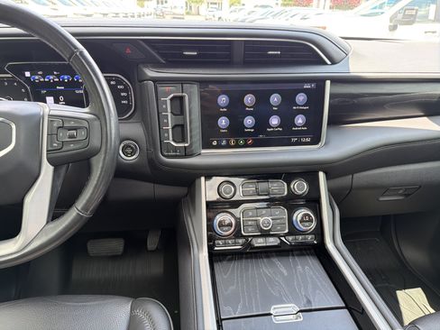 Used 2021 GMC Yukon Denali w/ Denali Ultimate Package AWD/4WD image 31