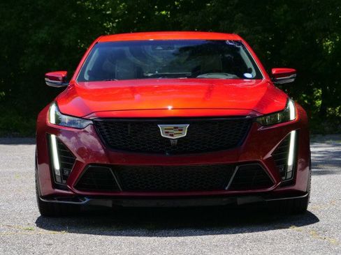 Used 2022 Cadillac CT5 V Blackwing w/ Carbon Fiber Package 2 RWD image 5