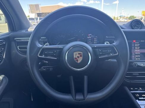 Used 2025 Porsche Macan AWD/4WD image 14