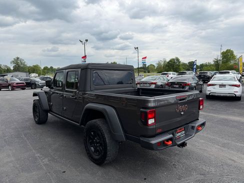 Used 2023 Jeep Gladiator Mojave w/ Cold Weather Group AWD/4WD image 7