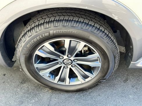 Used 2017 Nissan Armada SL w/ Technology Package image 13