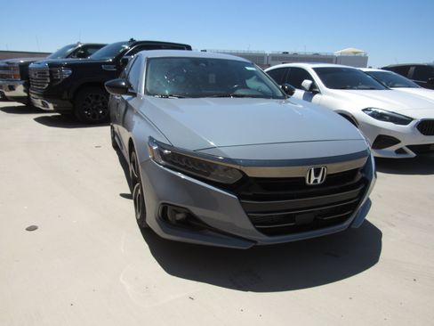 Certified 2022 Honda Accord Sport Special Edition image 2