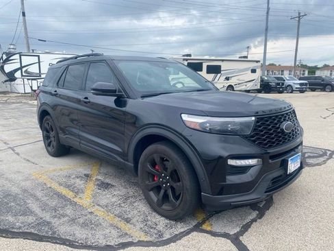 Used 2020 Ford Explorer ST w/ ST Street Pack AWD/4WD image 3