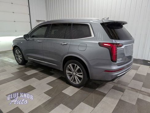 Used 2021 Cadillac XT6 Premium Luxury FWD image 2