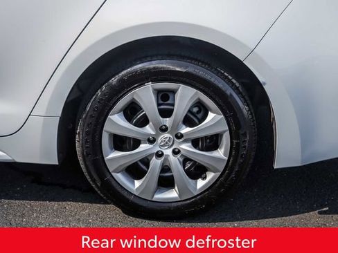 Used 2025 Toyota Corolla LE FWD image 14