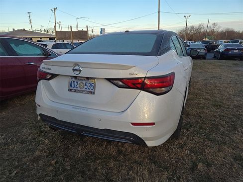 Used 2023 Nissan Sentra SR image 3