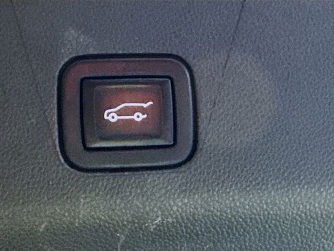 Used 2022 GMC Yukon Denali image 29