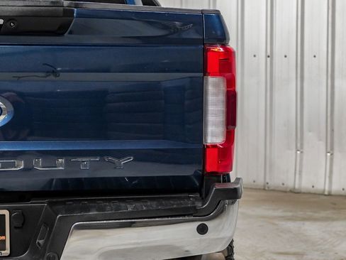 Used 2019 Ford F250 Lariat w/ Lariat Ultimate Package AWD/4WD image 52