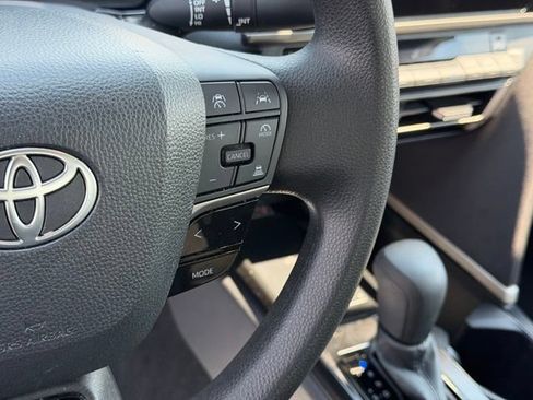 Used 2025 Toyota Camry LE FWD image 23