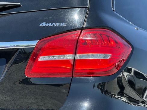 Used 2018 Mercedes-Benz GLS 550 4MATIC image 37