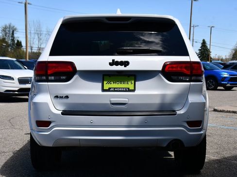 Used 2020 Jeep Grand Cherokee Altitude image 5