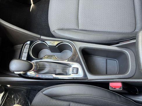 Used 2025 Buick Encore GX Preferred FWD image 40