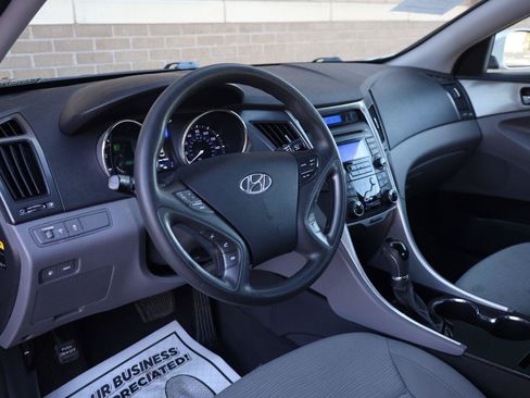 Used 2012 Hyundai Sonata Hybrid FWD image 14