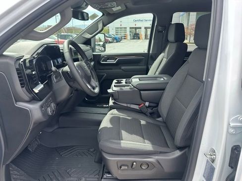 New 2026 Chevrolet Silverado 3500 LT w/ Trail Boss Package AWD/4WD image 2