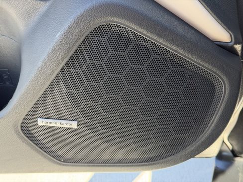 Used 2019 Subaru Outback 2.5i Limited image 16