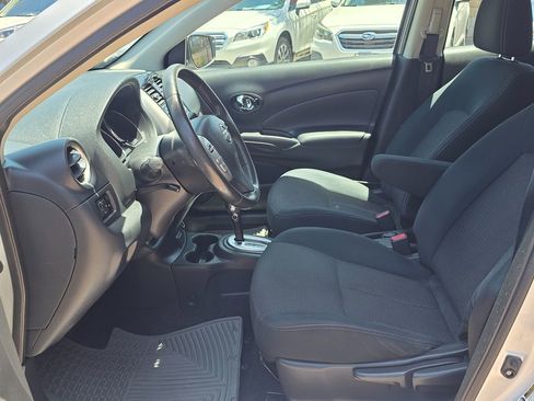 Used 2017 Nissan Versa FWD image 18