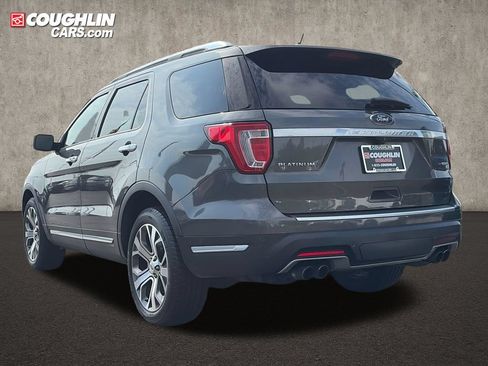 Used 2018 Ford Explorer Platinum AWD/4WD image 5