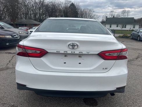 Used 2018 Toyota Camry LE image 24