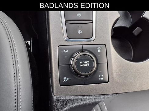 Used 2025 Ford Bronco Sport Badlands AWD/4WD image 15