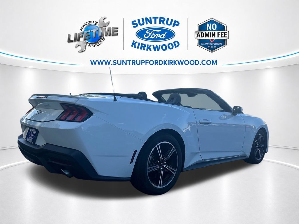 Used 2025 Ford Mustang Premium RWD image 6