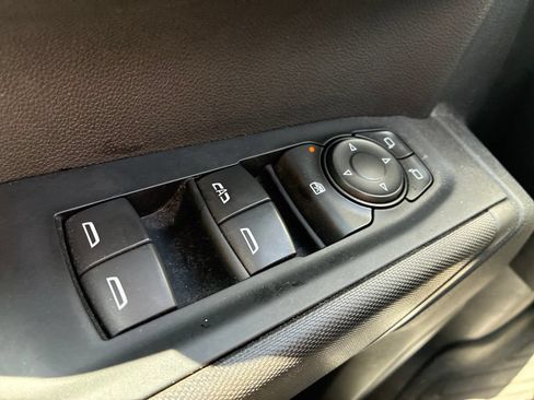 Used 2023 GMC Sierra 1500 Pro w/ Graphite Edition AWD/4WD image 6