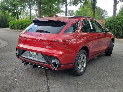 Used 2025 Genesis GV70 3.5T Sport image 12