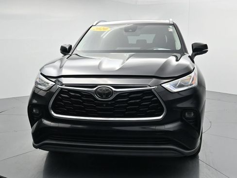 Used 2020 Toyota Highlander Limited AWD/4WD image 3