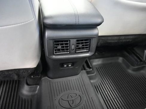 Used 2019 Toyota RAV4 Limited w/ Advanced Technology Package AWD/4WD image 29