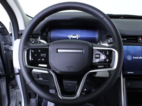 Used 2025 Land Rover Discovery Sport S image 22