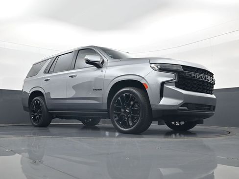 Used 2023 Chevrolet Tahoe Premier w/ Advanced Technology Package AWD/4WD image 24