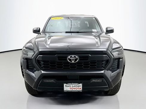 Used 2024 Toyota Tacoma TRD Off-Road w/ TRD Off Road Upgrade Package AWD/4WD image 2