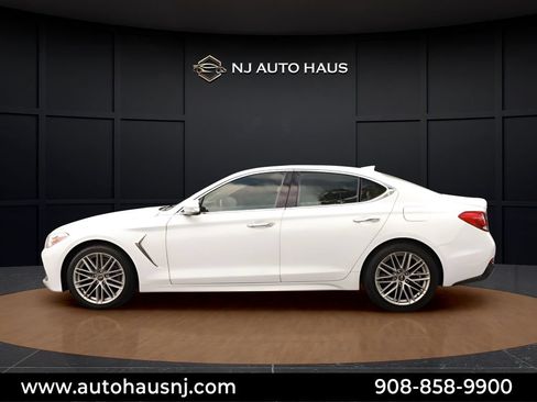 Used 2020 Genesis G70 2.0T w/ Elite Package RWD image 10