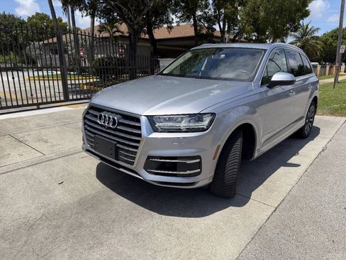 Used 2017 Audi Q7 3.0T Prestige w/ Prestige Package AWD/4WD image 3