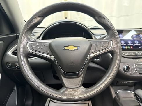 Used 2024 Chevrolet Malibu LT image 16