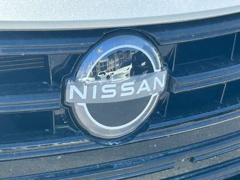 Used 2025 Nissan Versa SV FWD image 10