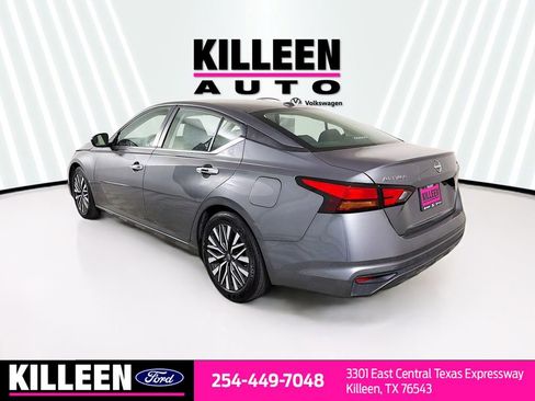 Used 2024 Nissan Altima 2.5 SV image 6