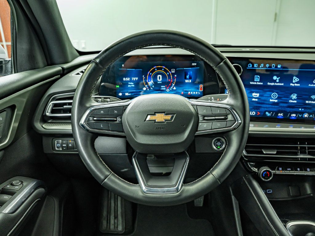 Used 2024 Chevrolet Traverse LS FWD image 22