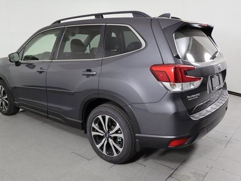 Used 2021 Subaru Forester Limited image 8