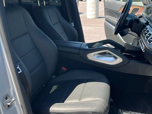 Used 2025 Mercedes-Benz GLE 450 4MATIC image 17