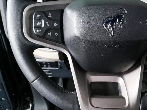 Used 2024 Ford Bronco Wildtrak image 8