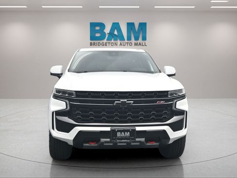 Used 2023 Chevrolet Tahoe Z71 w/ Z71 Off-Road Package AWD/4WD image 2