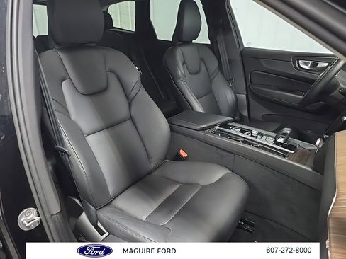 Used 2023 Volvo XC60 B5 Plus w/ Climate Package AWD/4WD image 18