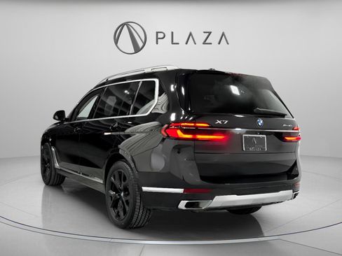 Used 2023 BMW X7 xDrive40i w/ Executive Package image 4