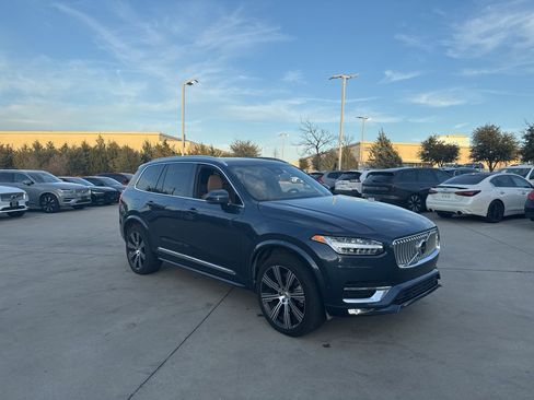Used 2023 Volvo XC90 B6 Ultimate w/ Protection Package Premier image 3