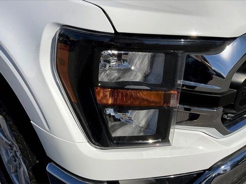 Used 2023 Ford F150 XLT w/ Trailer Tow Package image 7