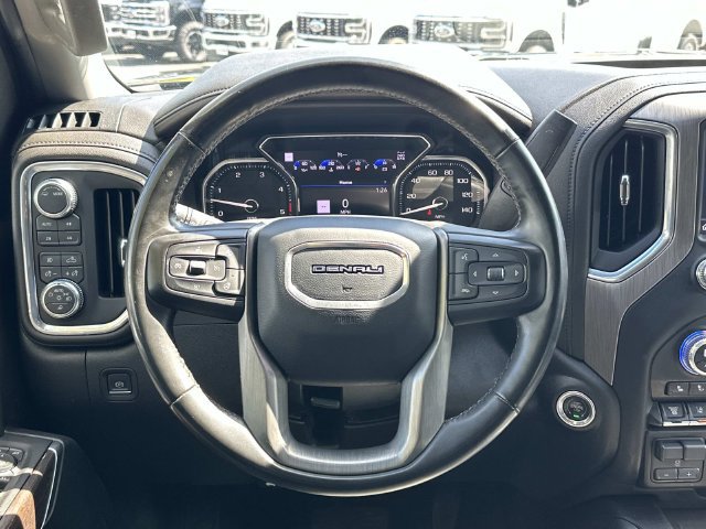 Used 2023 GMC Sierra 2500 Denali w/ Denali Black Diamond Edition AWD/4WD image 31